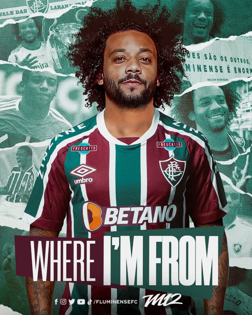 Jogador Marcelo com a camisa do Fluminense