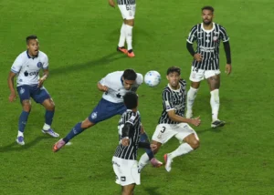 Coritiba quebra tabu