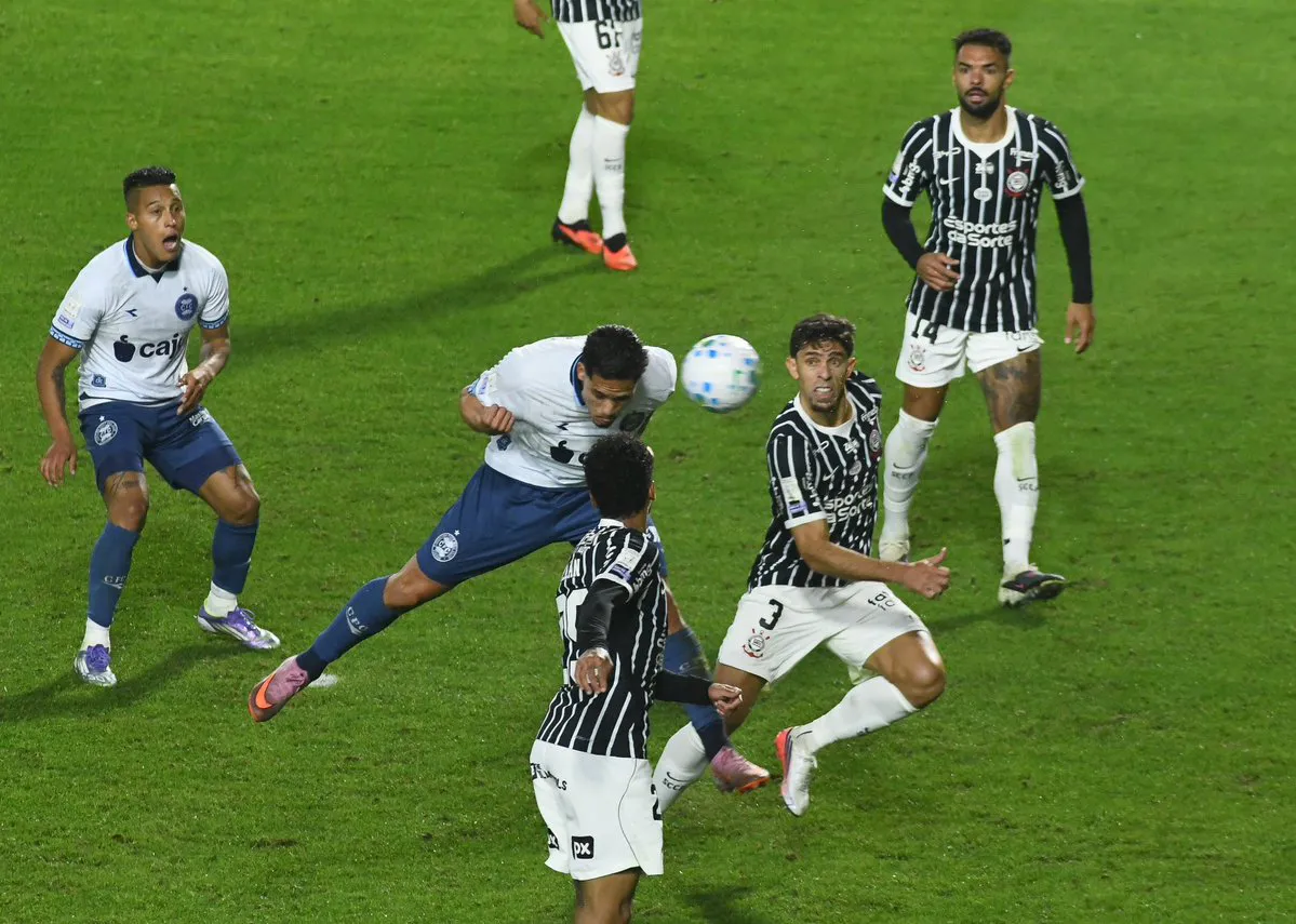 Coritiba quebra tabu