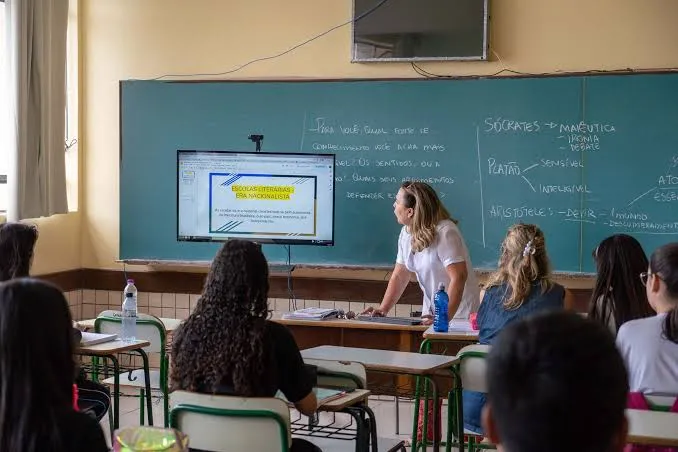 escola bilíngue no paraná