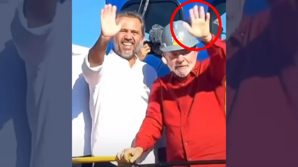 Lula aparece com dez dedos