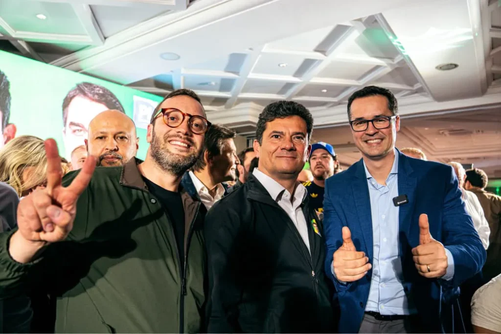 evento em apoio a flavio bolsonaro
